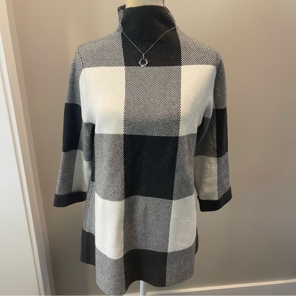 Tahari Color-block Sweater Mock Turtle Black & White - Picture 1 of 12